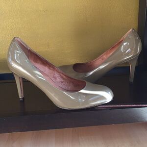 Corso Como 10 Olive heel Leather Comfort Pumps